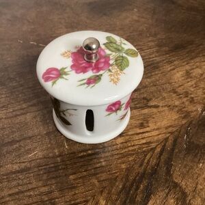 House of April ceramic postage stamp dispenser with Pink Roses